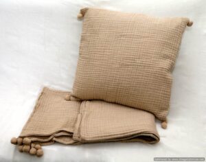 Comfortable Cushion Cover (Forested Rose)
