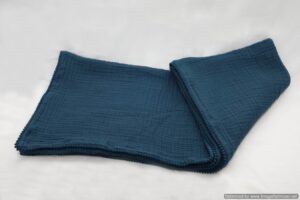 Comfortable Throw (Blue)