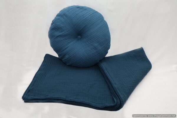 Comfortable Throw (Blue) - Image 3