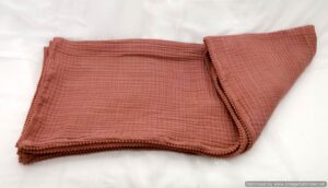 Comfortable Throw (Red Pear)